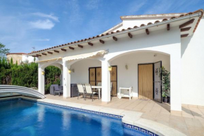 Charming villa with private pool in Castelló d'Empúries